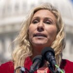 حمله خانم نماینده به ترامپ: یک میلیاردر اسرائیلی می‌خواهد آزادی بیان آمریکایی‌ها را بگیرد، تو می‌خواهی به ایران نیرو بفرستی؟