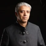 بیوگرافی ایوب آقاخانی؛ از پشت صحنه تئاتر تا نقش‌آفرینی در سینما و تلویزیون