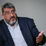 اظهارات عجیب فواد ایزدی درباره بیحجابی زنان در ونزوئلا به خاطر کمبود پارچه + ویدئو اظهارات عجیب فواد ایزدی درباره بیحجابی زنان در ونزوئلا به خاطر کمبود پارچه + ویدئو