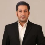 بیوگرافی وحید شیخ‌زاده؛ از شروع بازیگری در ۱۰ سالگی تا کارگردانی و اجرای تلویزیونی