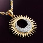 گردنبند مهر و ماه چیست؟ بررسی ریشه تاریخی + نکات خرید