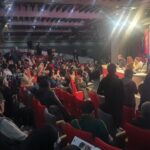 مصباح: «بیلبورد» از نگاه من یک فیلم عرفانی است/ سینمای اجتماعی در تابوت، رو به قبله و آماده دفن است