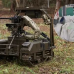 سربازان روسیه با کنار گذاشتن سلاحهای خود تسلیم ربات زمینی اوکراینی شدند + ویدیو سربازان روسیه با کنار گذاشتن سلاحهای خود تسلیم ربات زمینی اوکراینی شدند + ویدیو