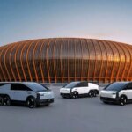 ناو هواپیمابر روی آسفالت!